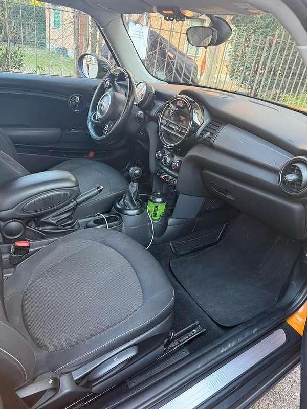 Usata Mini Cooper Coupé 116 CV (85 kW) 2014 Giallo Coupé