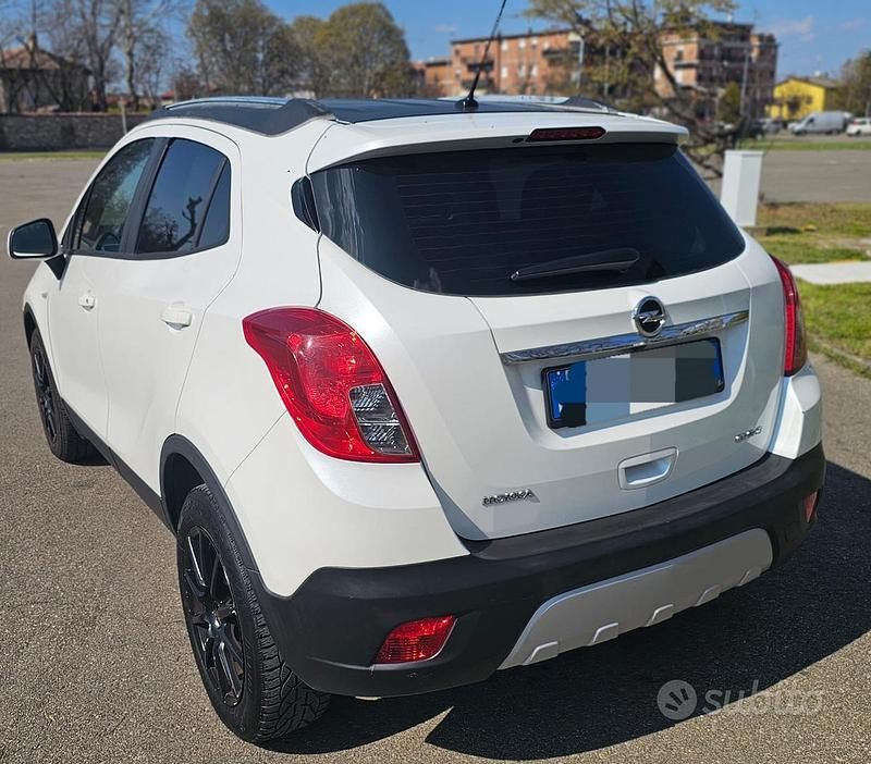 Usata Opel Mokka 130 CV (95 kW) 2013 Bianco SUV