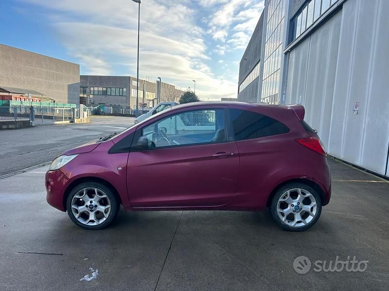 Usata Ford Ka Titanium 69 CV (50 kW) 2010 Viola Berlina