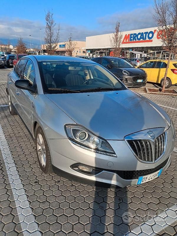 Grigio Usata 2009 Lancia Delta Due volumi | 2500 € (Ottimo prezzo) - Immagine 1/4