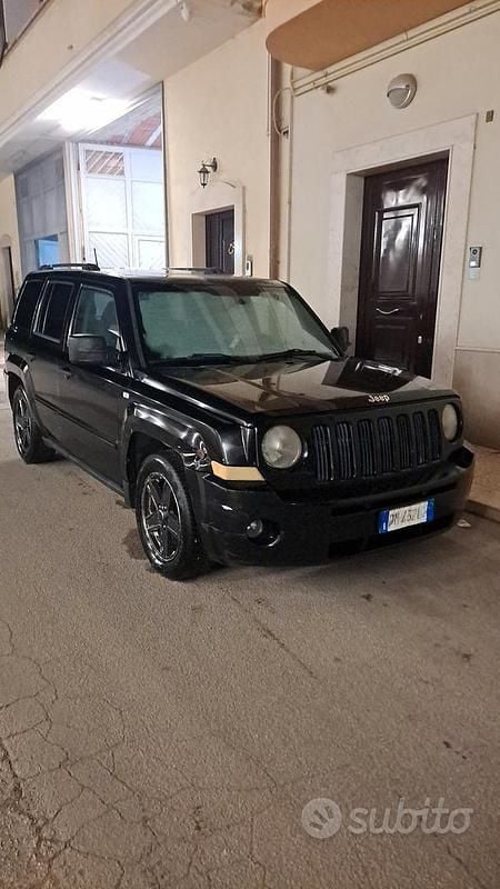 Usata Jeep Patriot 140 CV (102 kW) 2007 Nero SUV