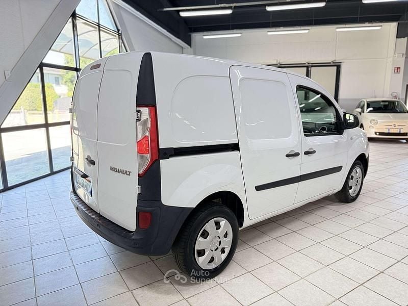 Usata Renault Kangoo Life 90 CV (66 kW) 2018 Bianco Monovolume