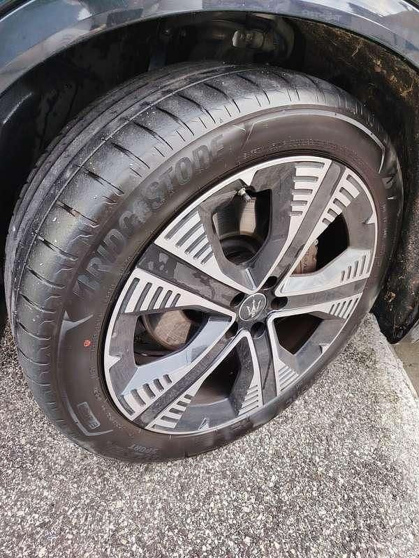 Begagnad Maserati Grecale Folgore 409 kW (557 HK) 2025 SUV