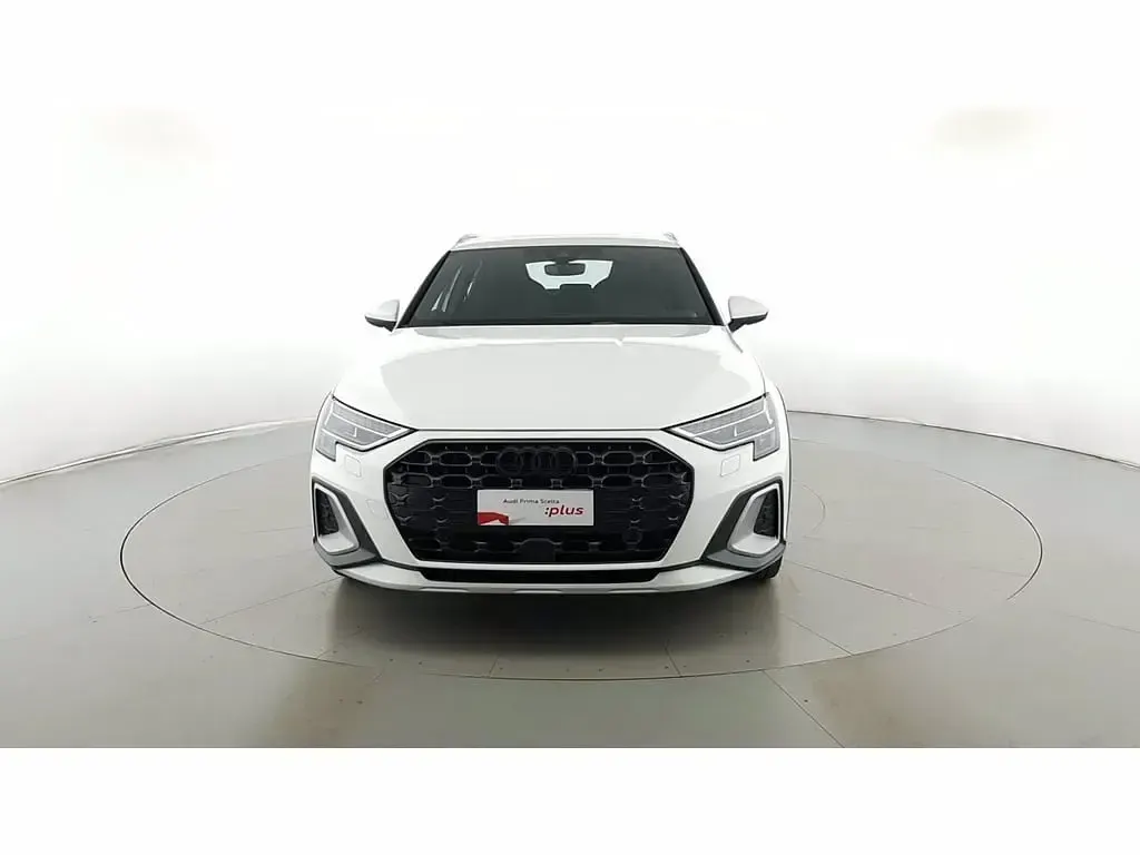Usata Audi A3 e-tron 150 CV (110 kW) 2024 Bianco arkona Utilitaria