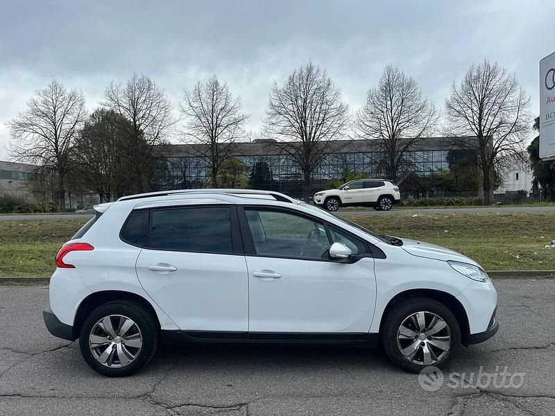 Usata Peugeot 2008 Active 68 CV (50 kW) 2014 Bianco SUV