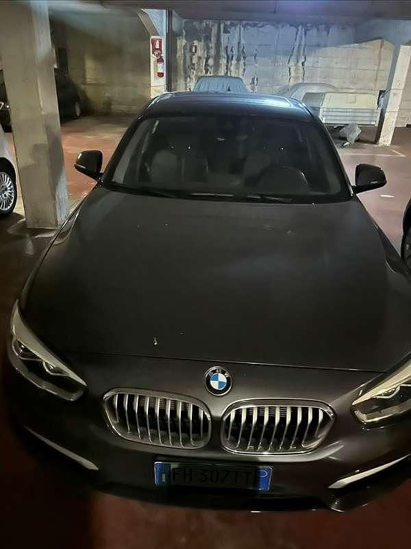 Usata BMW 118 150 CV (110 kW) 2017 Grigio Utilitaria