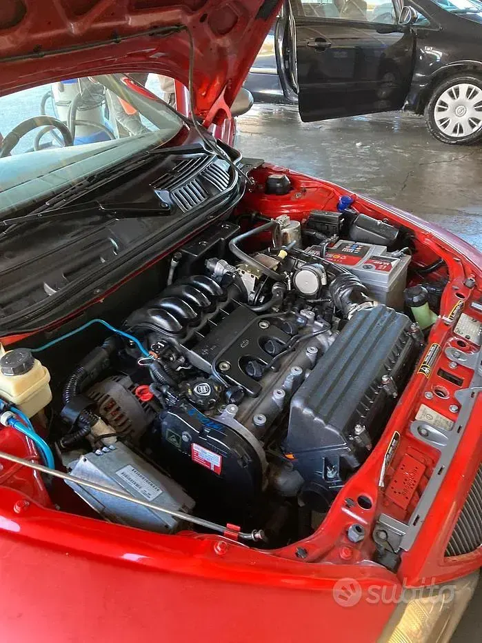 Usata Lancia Ypsilon 86 CV (63 kW) 1999 Rosso Utilitaria