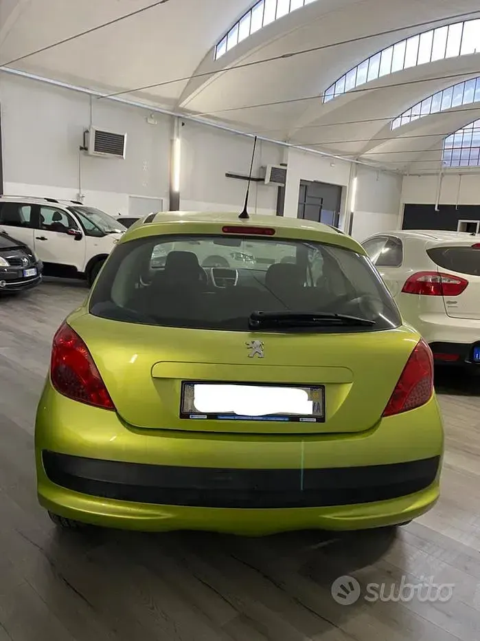 Usata Peugeot 207 88 CV (64 kW) 2006 Verde Berlina