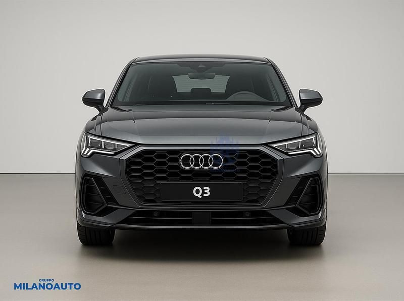 Usata Audi Q3 Sportback S-Line 150 CV (110 kW) 2025 Grigio SUV