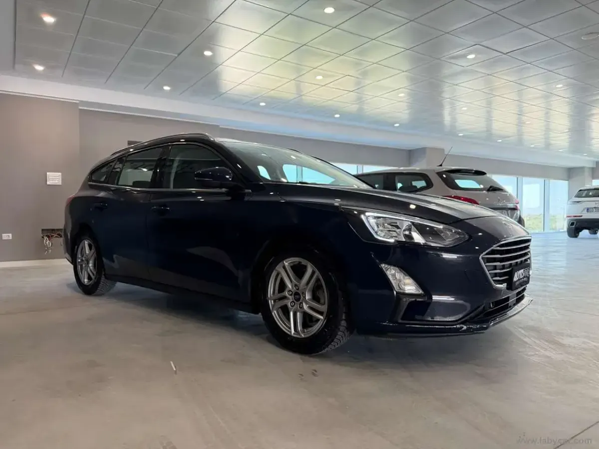 Usata Ford Focus 120 CV (88 kW) 2020 Blu/azzurro Station wagon