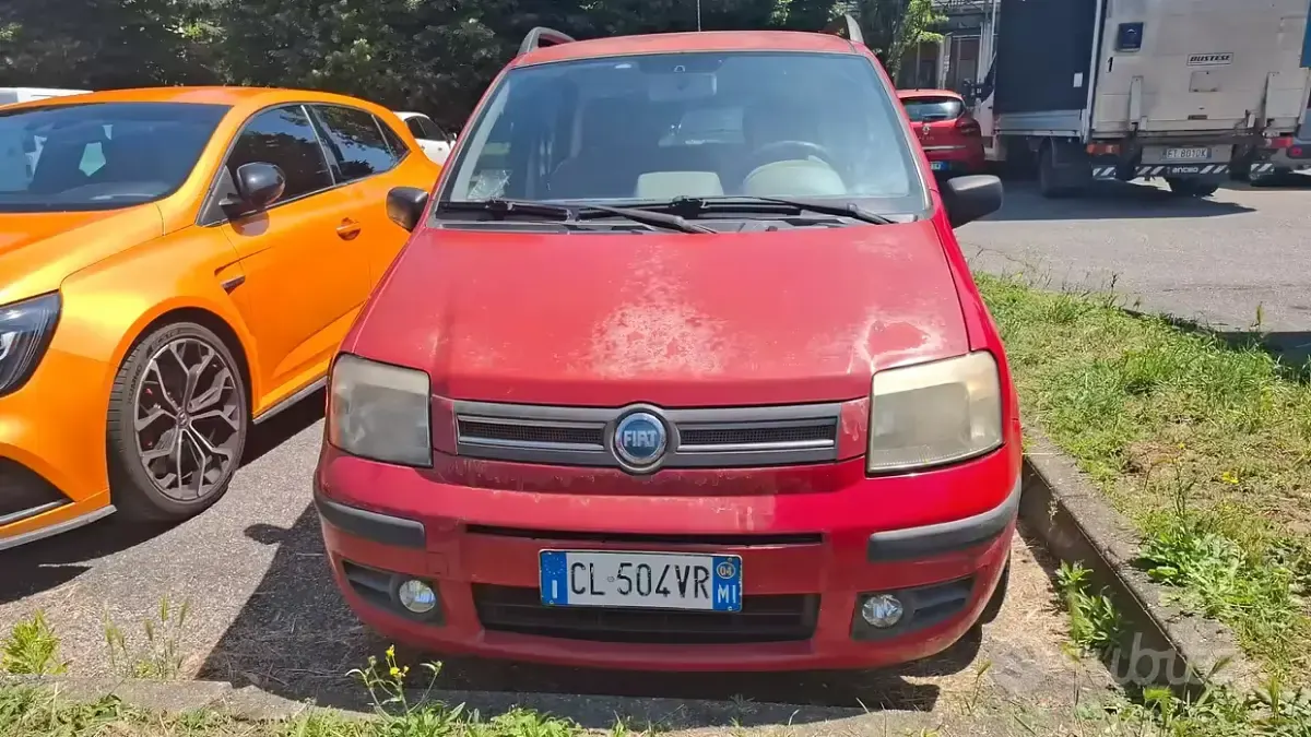 Usata Fiat Panda Emotion 60 CV (44 kW) 2004 Rosso Utilitaria