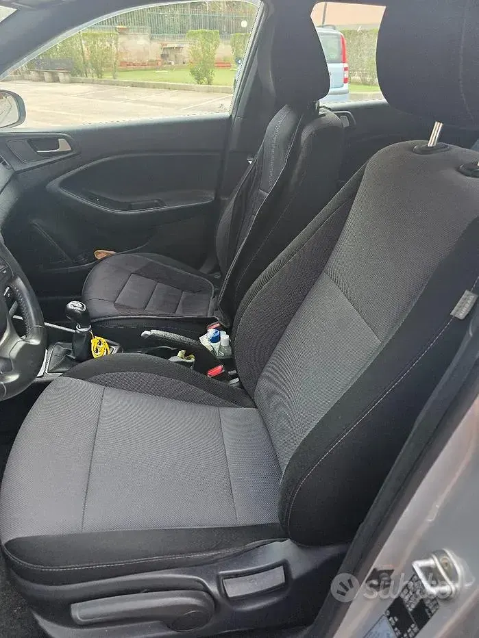 Usata Hyundai i20 85 CV (62 kW) 2017 Grigio Berlina