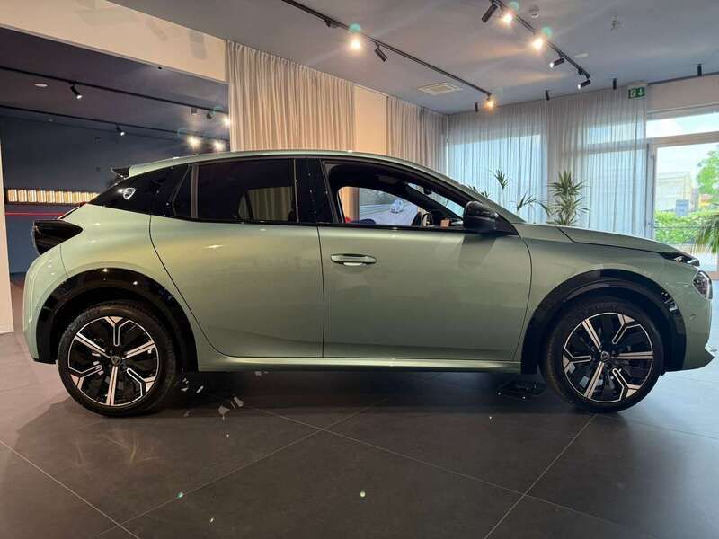 Usata Lancia Ypsilon 101 CV (74 kW) 2024 Bianco Utilitaria