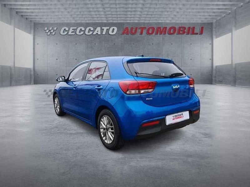 Usata Kia Rio Style 82 CV (60 kW) 2023 Blu Utilitaria