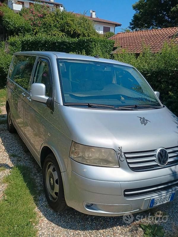 Grigio Usata 2005 VW Multivan Furgone | 10.500 € (Ottimo prezzo) - Immagine 1/4