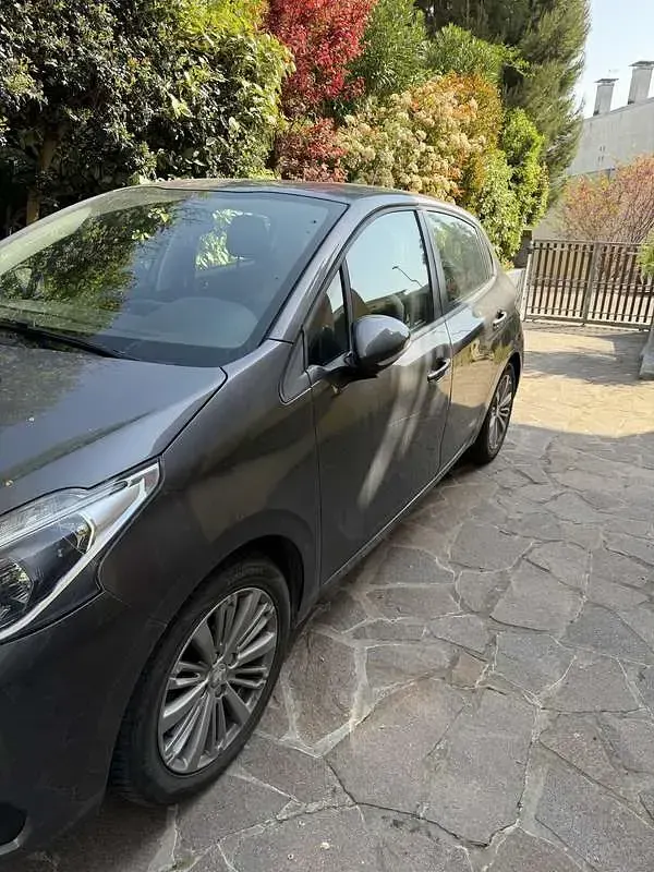 Usata Peugeot 208 Allure 83 CV (61 kW) 2019 Grigio Utilitaria