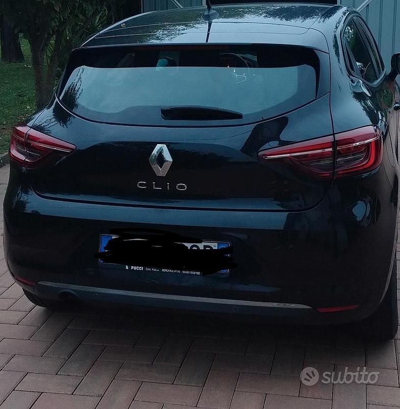 Usata Renault Clio V Zen 101 CV (74 kW) 2020 Nero Berlina
