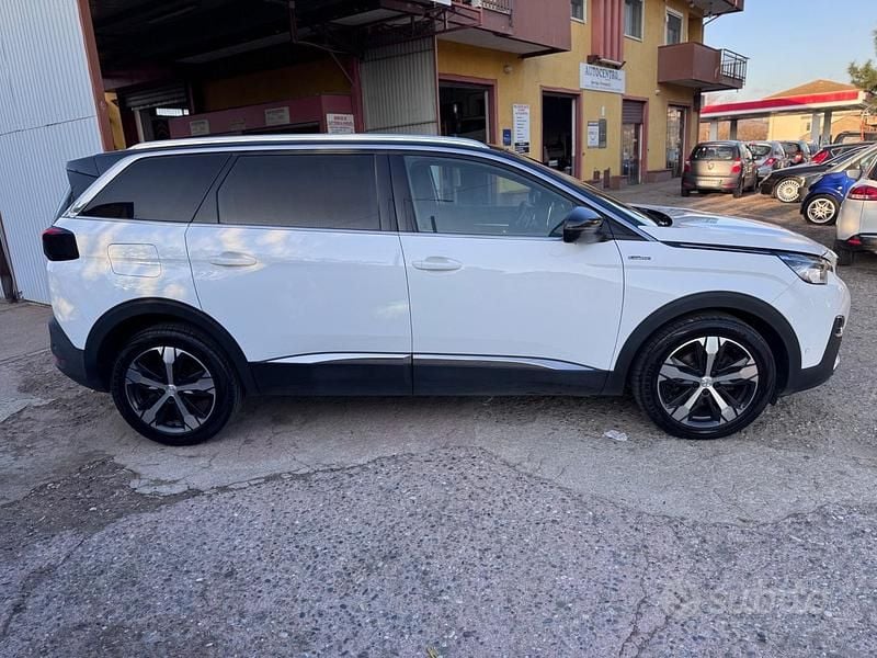 Usata Peugeot 5008 GT-line 119 CV (87 kW) 2018 Bianco Station wagon