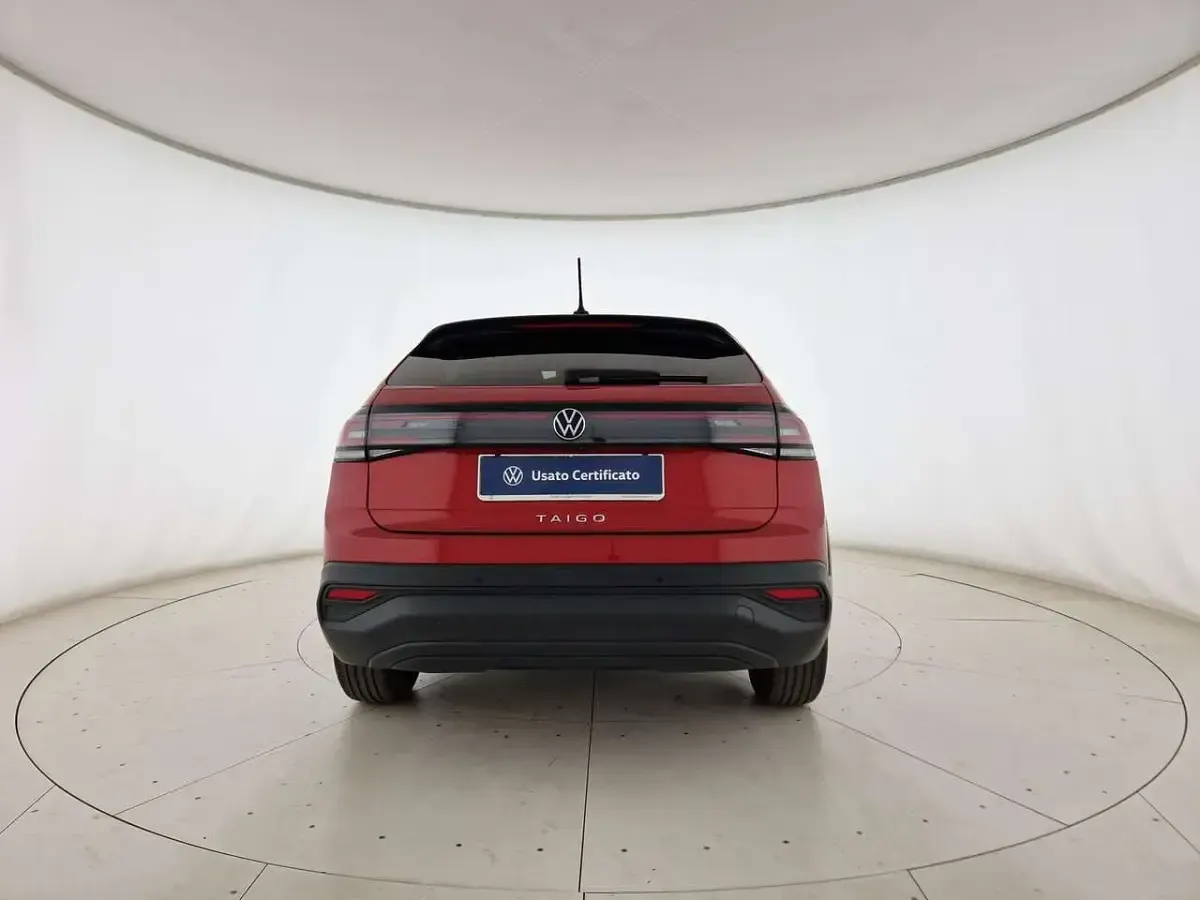 Usata VW Taigo Life 110 CV (80 kW) 2023 Kings red metallizzato SUV