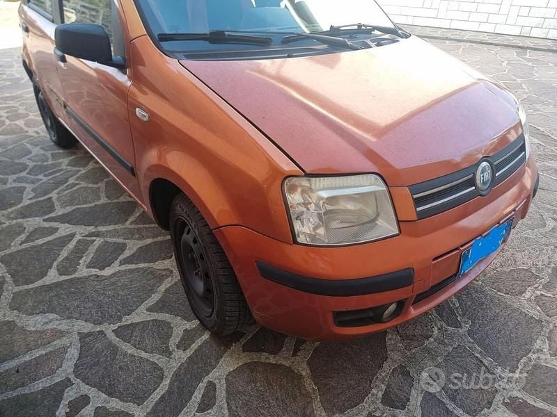 Arancione Usata 2007 Fiat Panda Dynamic Utilitaria | 2200 € (Ottimo prezzo) - Immagine 1/4