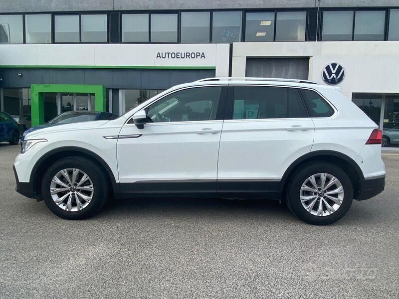 Usata VW Tiguan Life 150 CV (110 kW) 2021 Bianco SUV