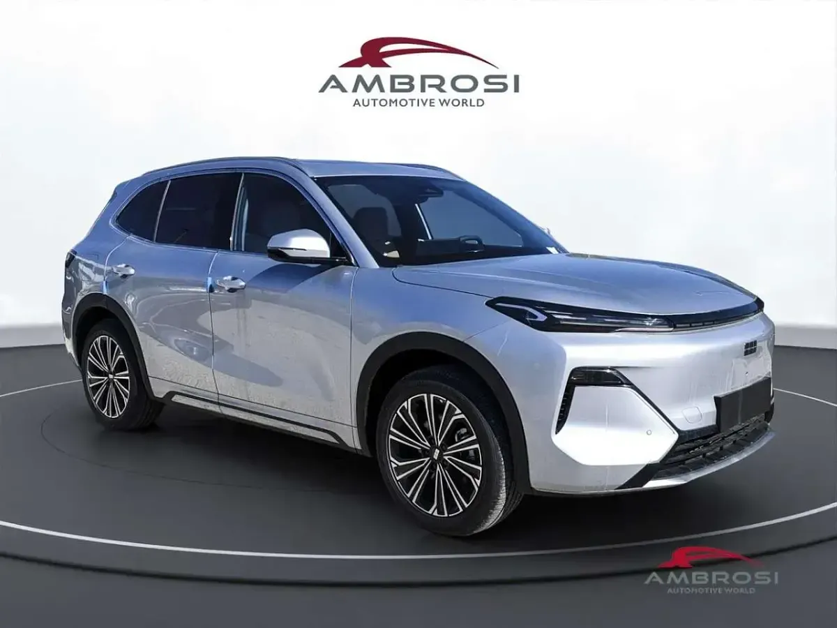 Nuova Geely Starray 218 CV (160 kW) 2026 Cloudveil silver SUV