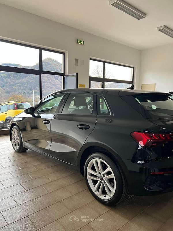Occasion Audi A3 116 ch (85 kW) 2022 Noir Berline