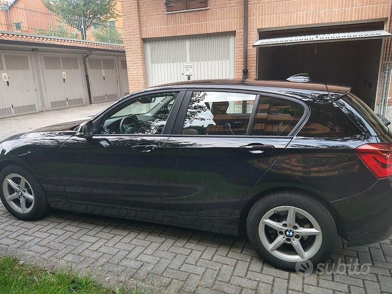 Usata BMW 114 Advantage 95 CV (69 kW) 2017 Nero Utilitaria