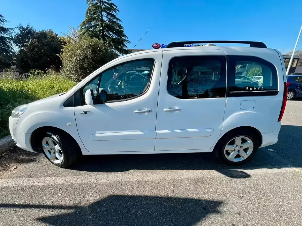 Usata Peugeot Partner Tepee Style 115 CV (84 kW) 2015 Bianco Monovolume