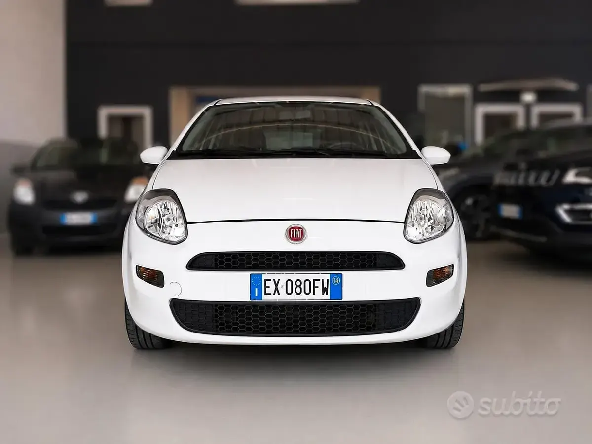 Usata Fiat Punto Street 69 CV (50 kW) 2014 Bianco Utilitaria