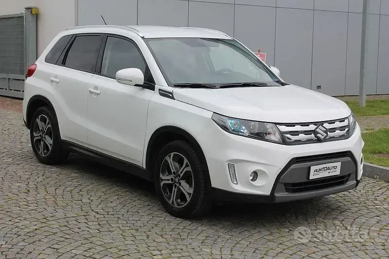 Usata Suzuki Vitara 120 CV (88 kW) 2016 Bianco SUV