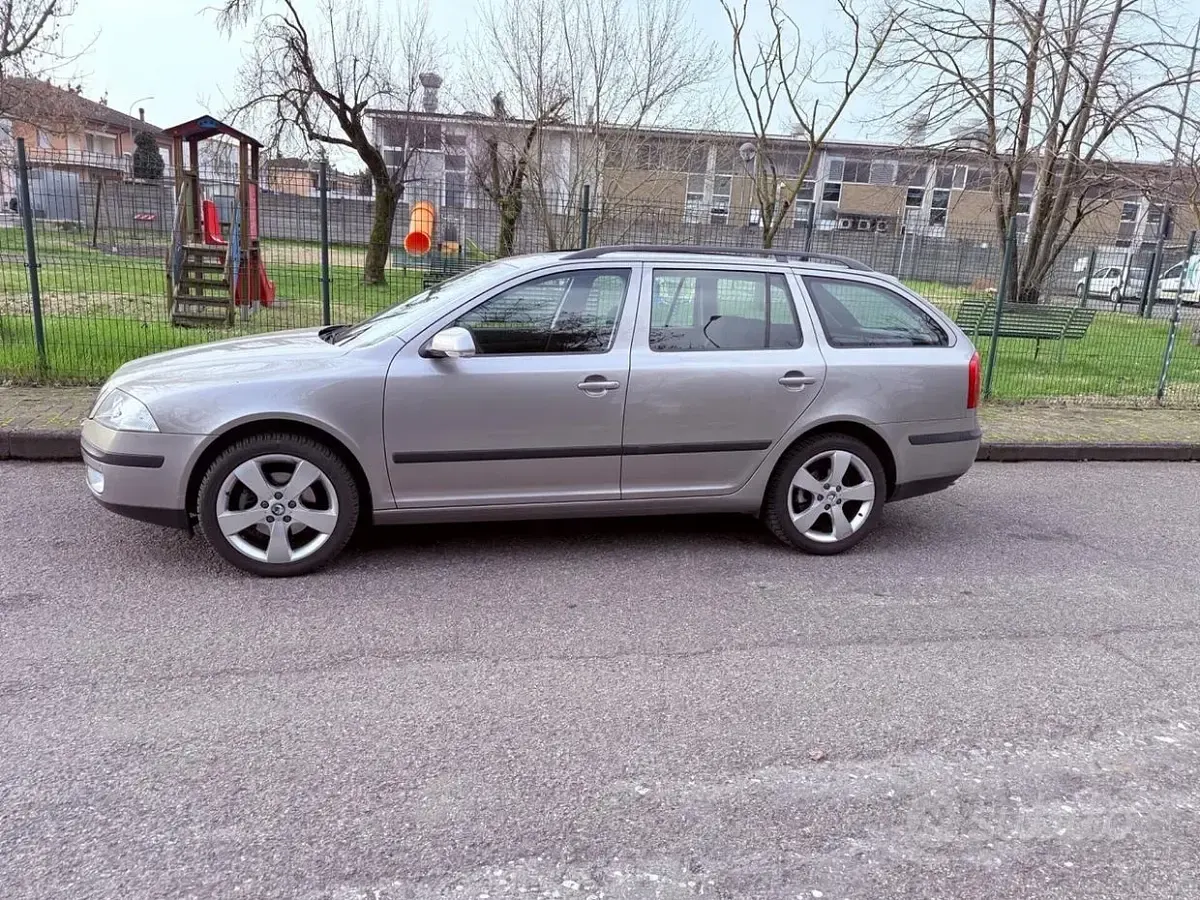 Usata Skoda Octavia 140 CV (102 kW) 2008 Nero Station wagon