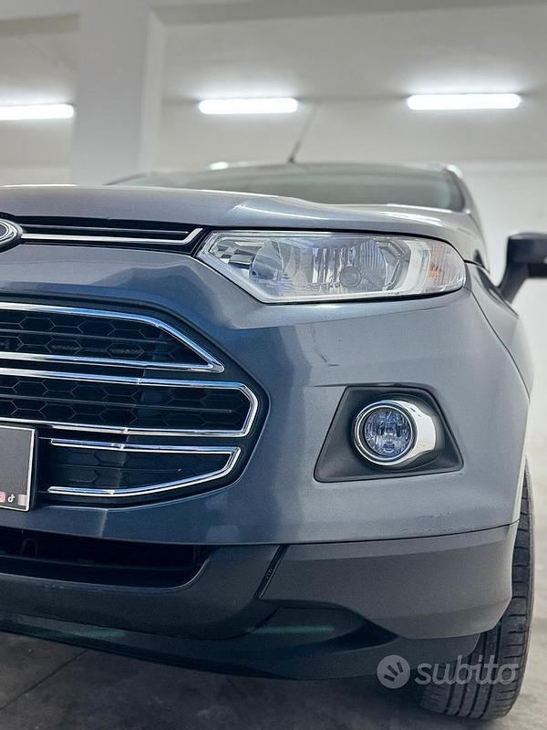 Usata Ford Ecosport Titanium 125 CV (91 kW) 2016 Grigio SUV