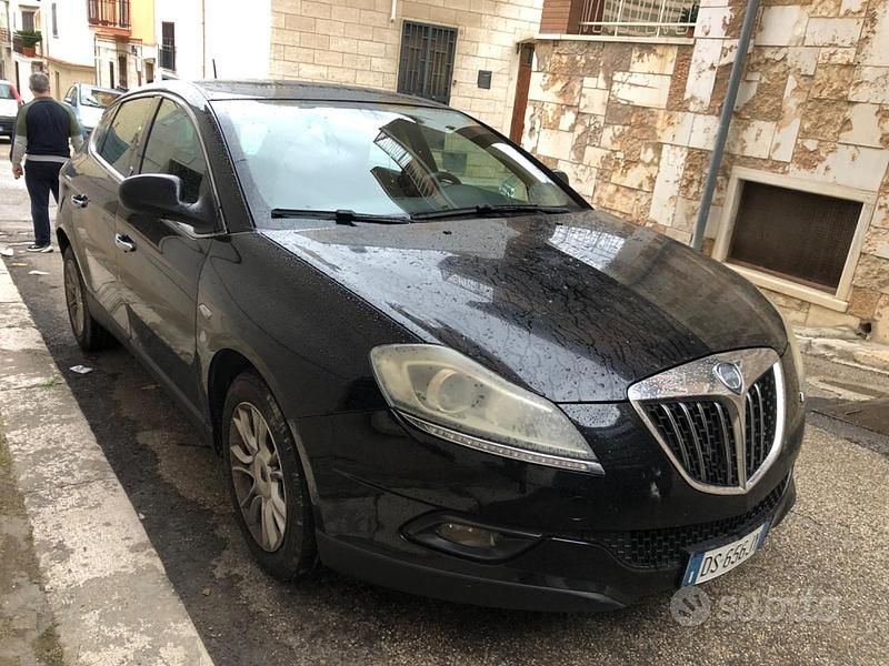 Usata Lancia Delta 120 CV (88 kW) 2008 Nero Utilitaria