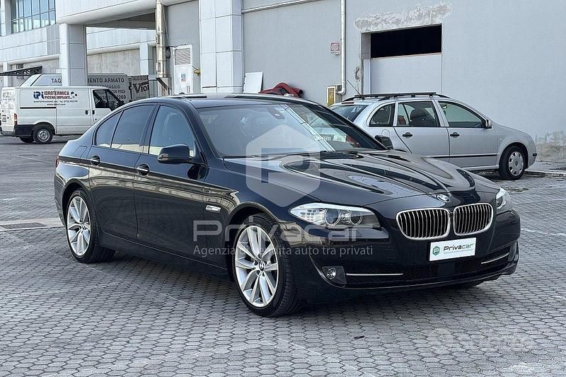 Usata BMW 525 204 CV (150 kW) 2010 Nero Berlina