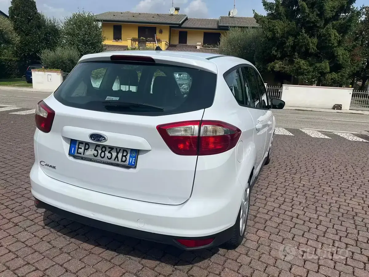 Usata Ford C-MAX 120 CV (88 kW) 2013 Bianco Monovolume