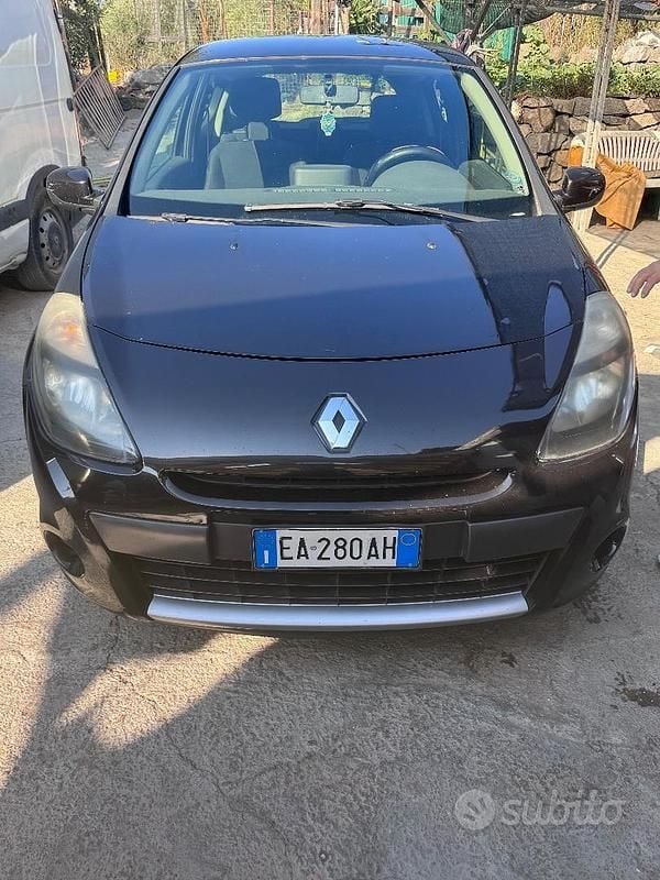 Usata Renault Clio II 75 CV (55 kW) 2009 Nero Utilitaria
