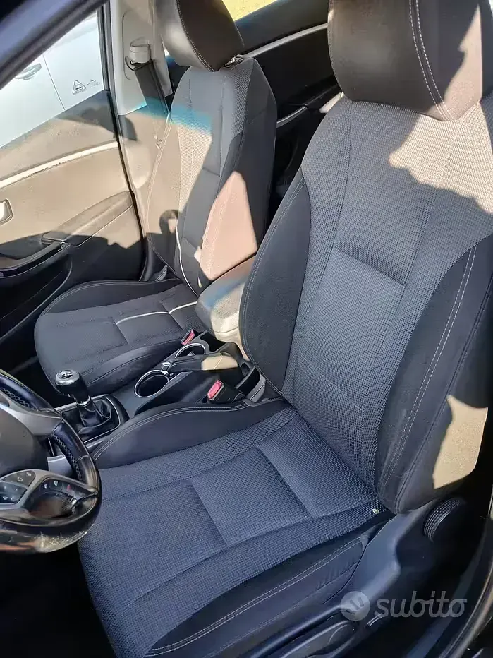Usata Hyundai i30 110 CV (80 kW) 2014 Nero Berlina
