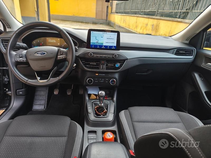 Usata Ford Focus 120 CV (88 kW) 2022 Blu Station wagon