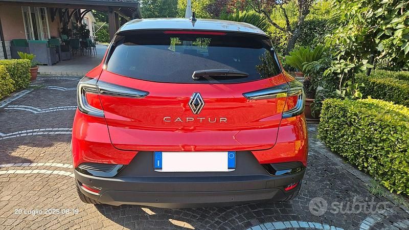Occasion Renault Captur 101 ch (74 kW) 2025 Rouge SUV