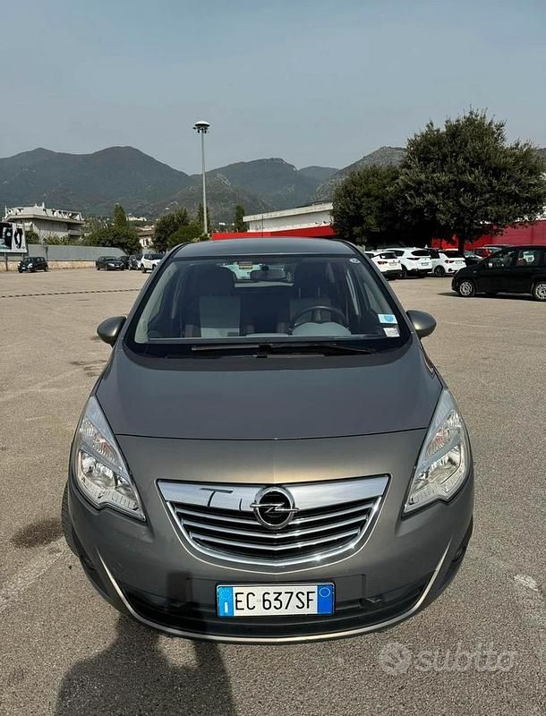 Usata Opel Meriva 110 CV (80 kW) 2011 Monovolume