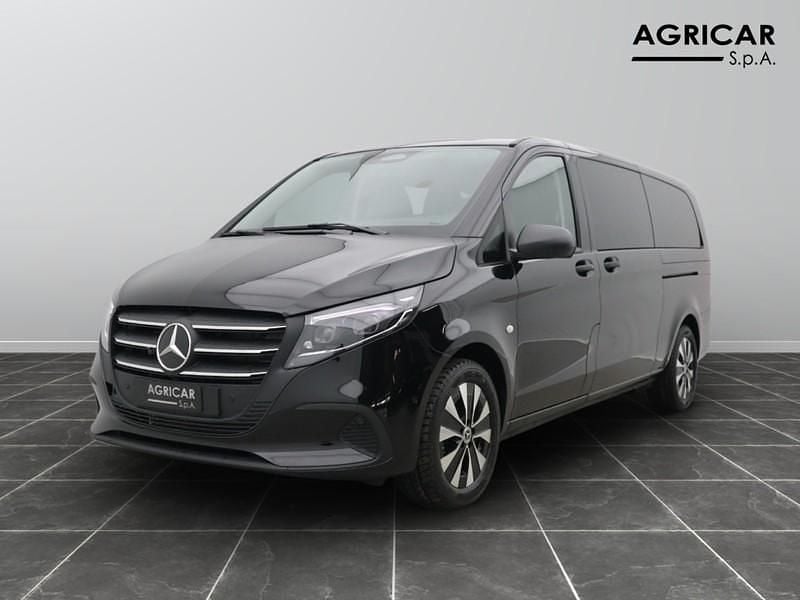 Nero Nuova 2025 Mercedes Vito Furgone | 61.883 € (Buon prezzo) - Immagine 1/4