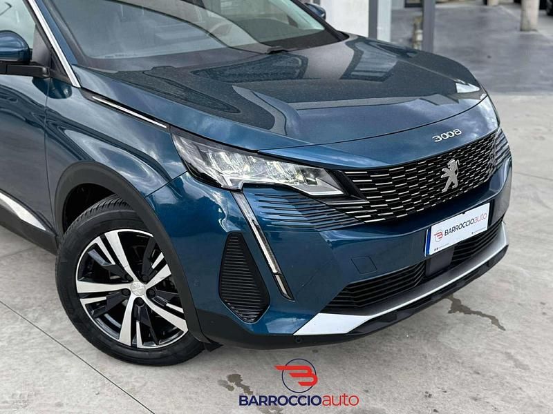 Usata Peugeot 3008 Allure 131 CV (96 kW) 2021 Verde Monovolume