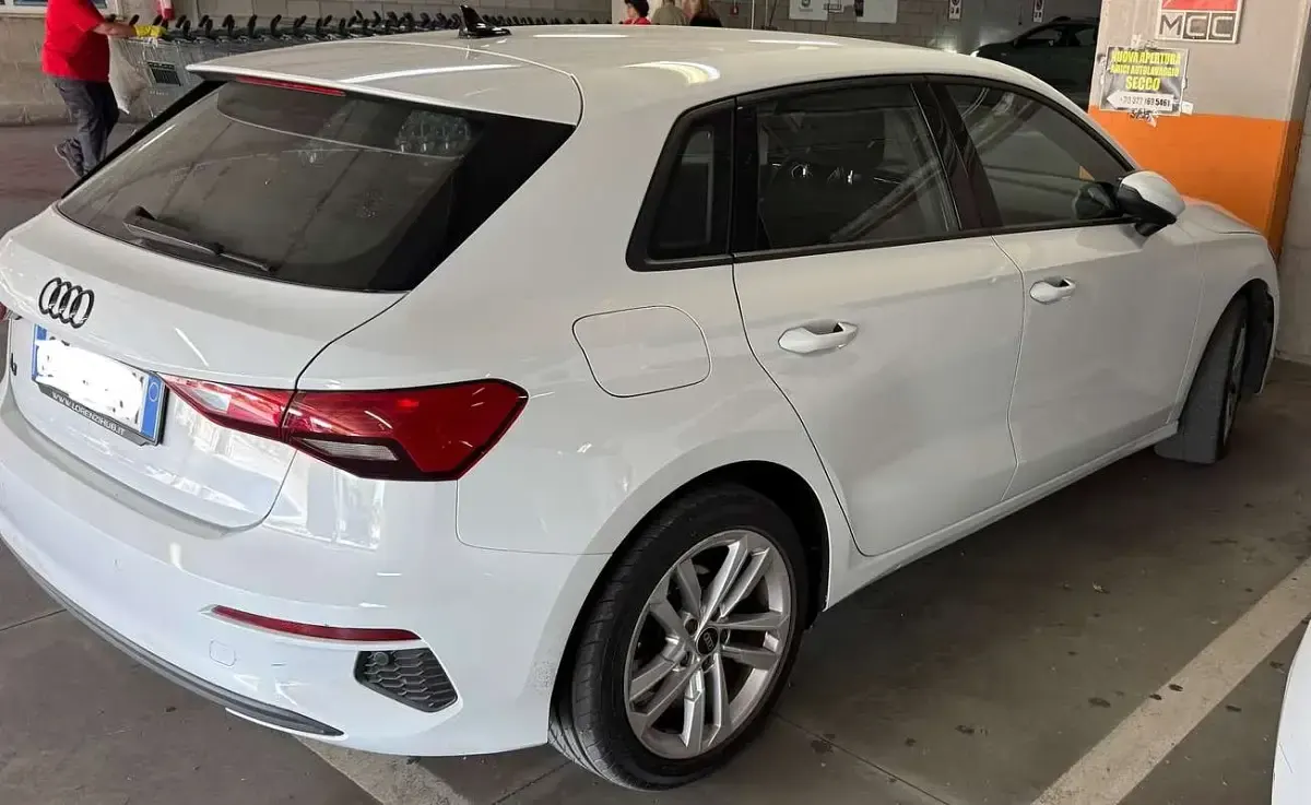 Usata Audi A3 Ambiente 150 CV (110 kW) 2021 Bianco Berlina