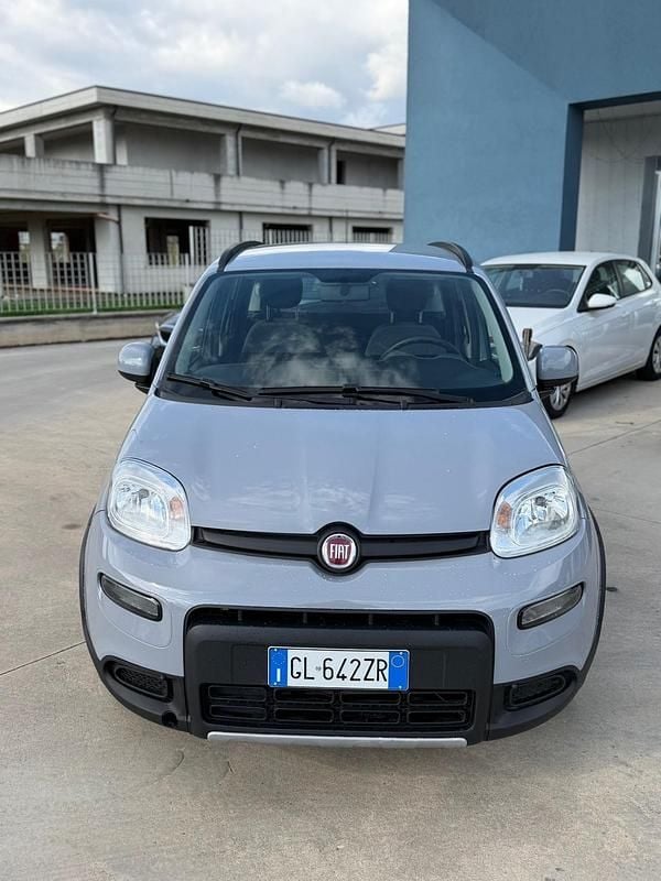 Usata Fiat Panda Cross Cross 70 CV (51 kW) 2022 Grigio Utilitaria