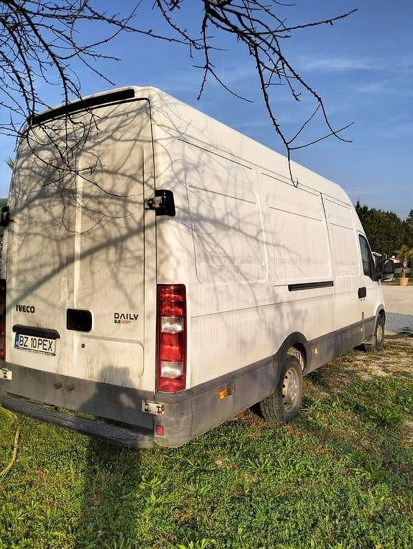 Usata Iveco Daily 136 CV (100 kW) 2007 Bianco Furgone