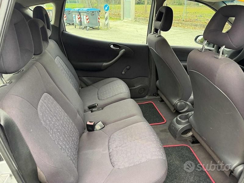 Usata Mercedes A170 Avantgarde 95 CV (69 kW) 2001 Grigio Monovolume