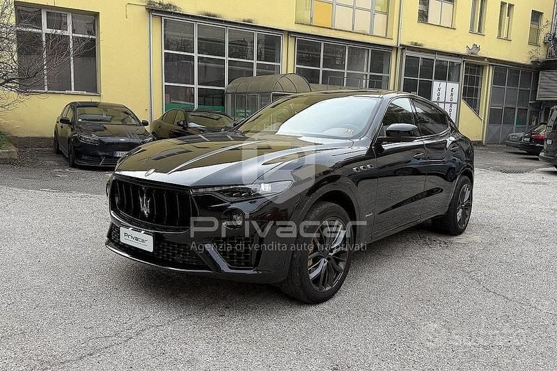 Usata Maserati 430 430 CV (316 kW) 2019 Nero Station wagon