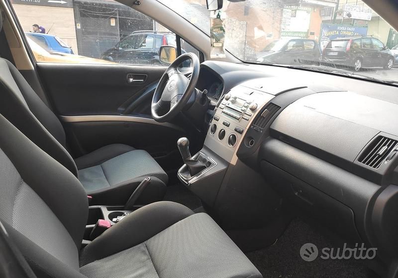 Usata Toyota Corolla 116 CV (85 kW) 2005 Blu Monovolume