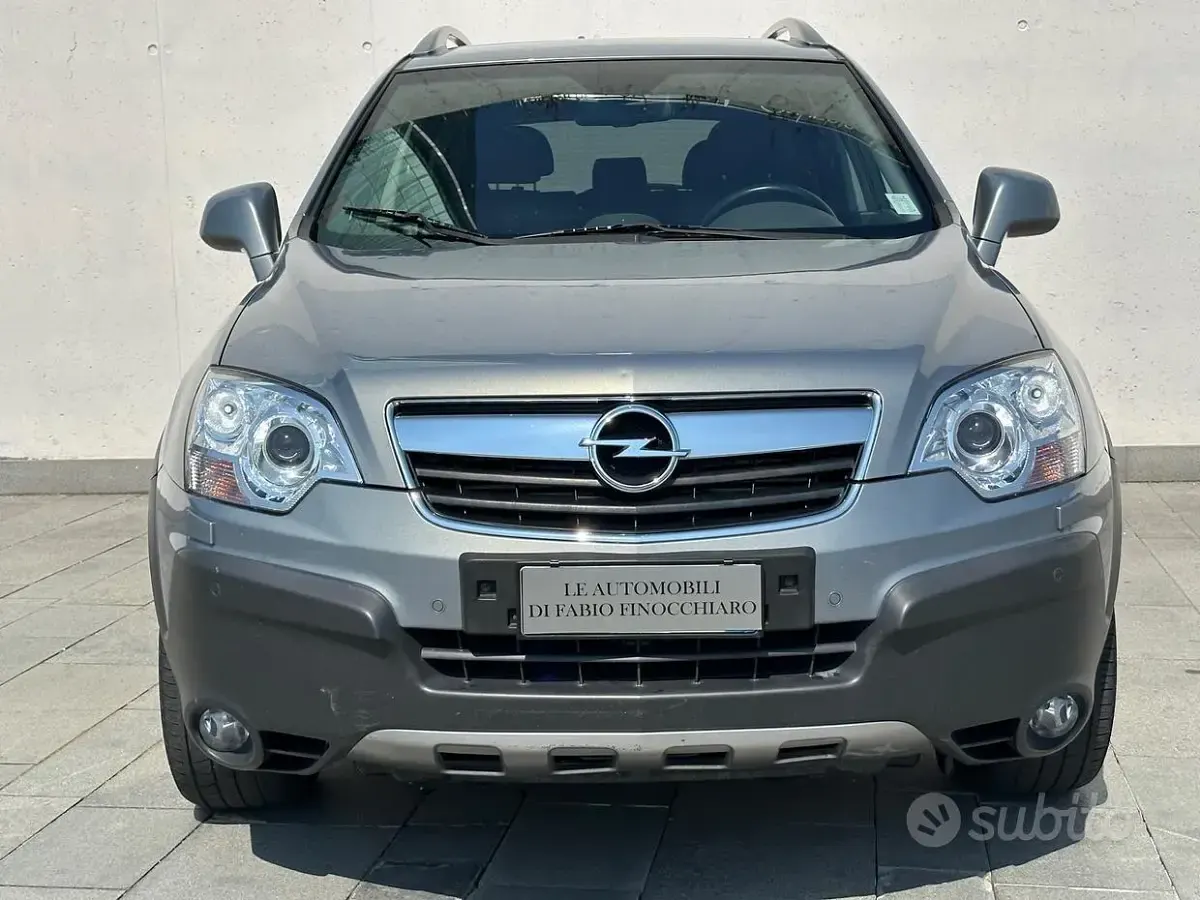 Usata Opel Antara Cosmo 150 CV (110 kW) 2009 Grigio SUV